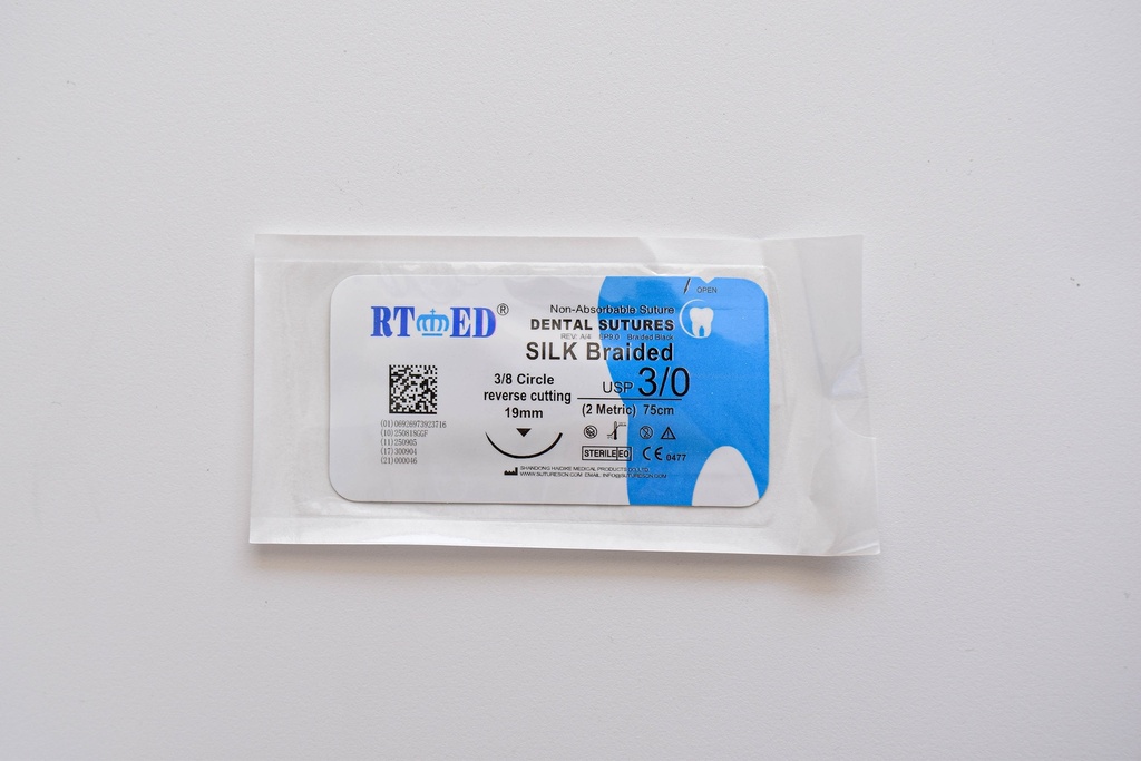 Kit de SUTURA DE SEDA 3/0.75cm LONGITUD- AGUJA 3/8 DE CÍRCULO Y 19mm LARGO x 12 uds