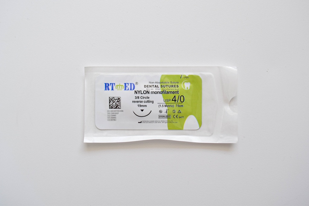 Pack de SUTURA DE NYLON 4/0.75cm LONGITUD- AGUJA 3/8 DE CÍRCULO Y 19mm LARGO x120