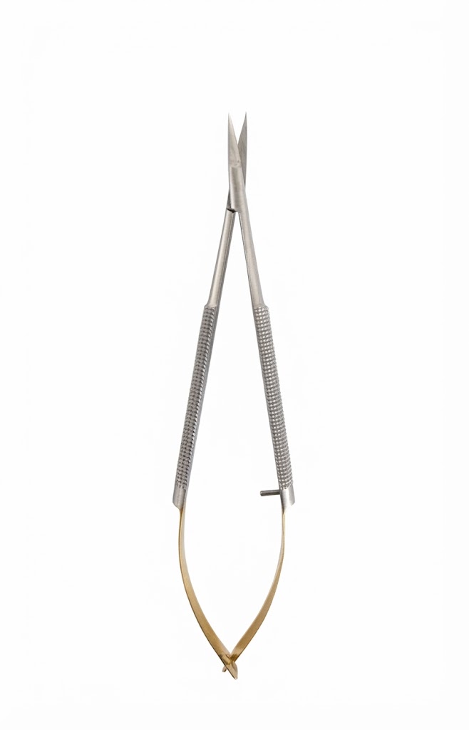 TIJERA CASTROVIEJO CURVA 15cm - BADERMASTER