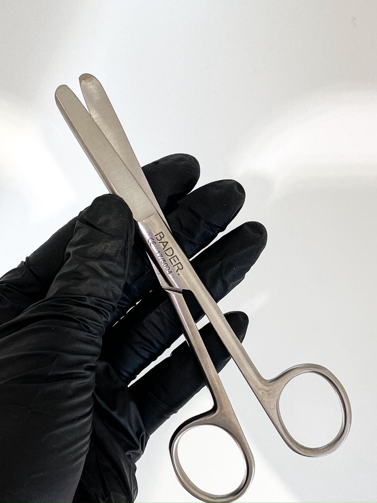 TIJERA QUIRÚRGICA DE PUNTAS ROMAS 