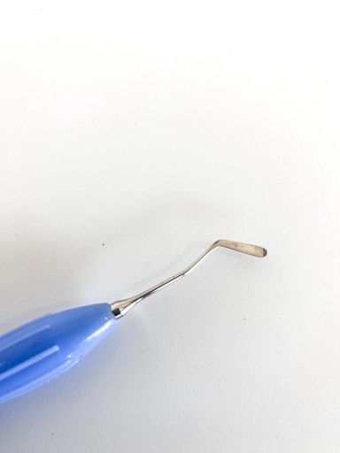 [17/4065] ESPÁTULA PARA COMPOSITE DE MANGO SILICONADO CELESTE